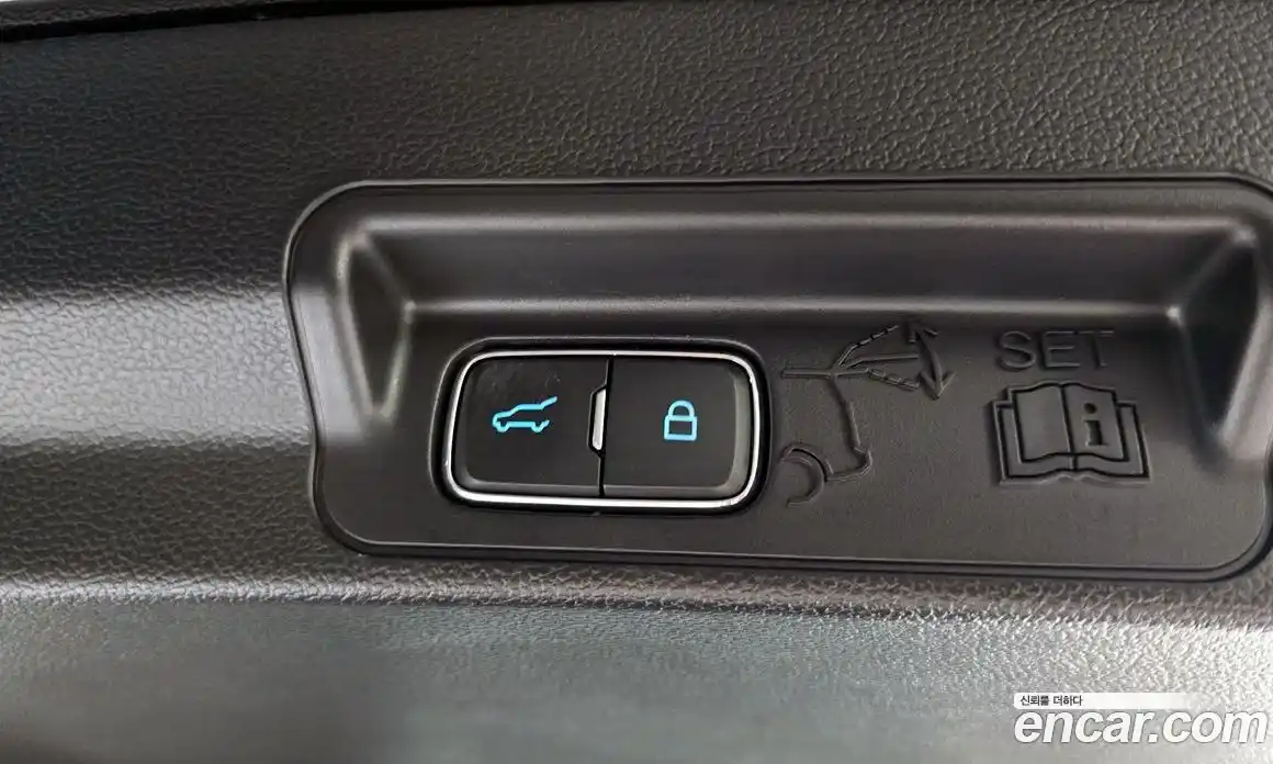 Ford Explorer 2023 2.3 Автомат в Москве № 233104, фото 11