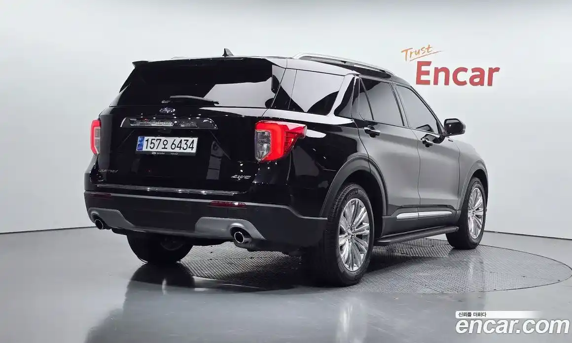 Ford Explorer 2023 2.3 Автомат в Москве № 233104, фото 15