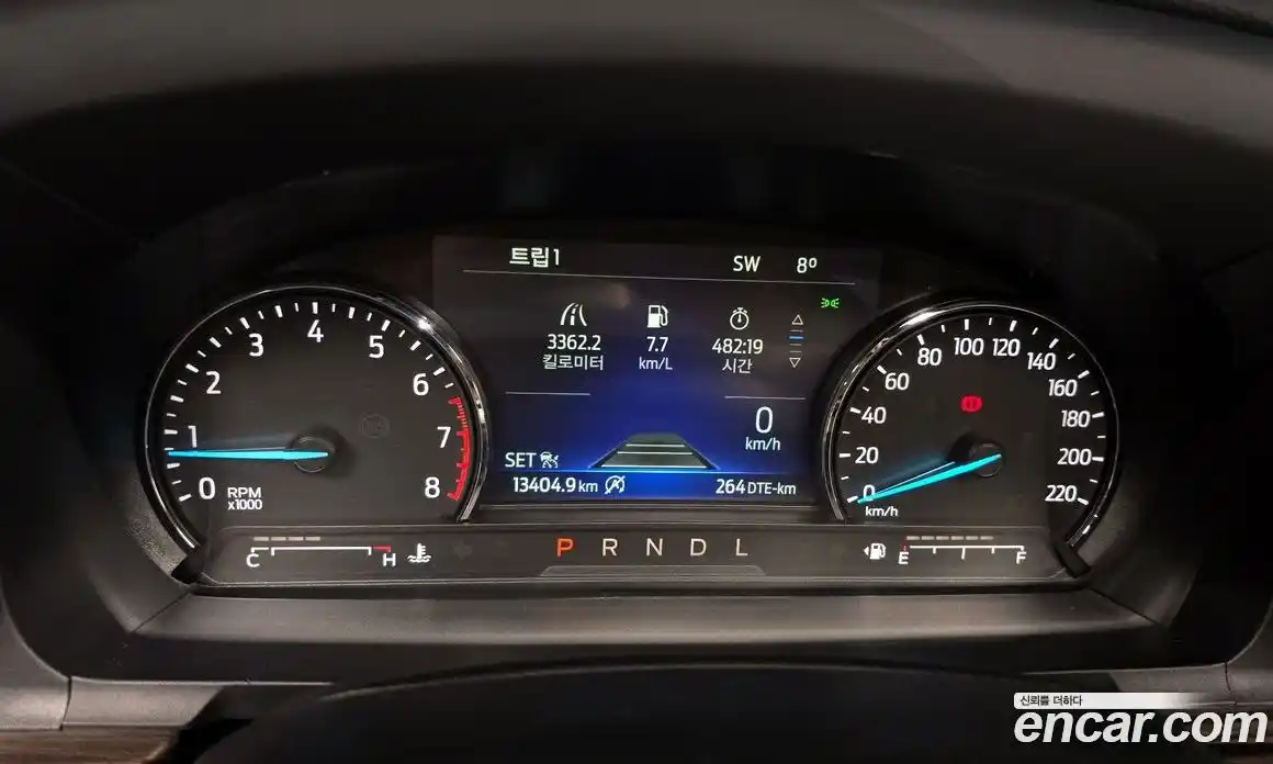 Ford Explorer 2023 2.3 Автомат в Москве № 233104, фото 3