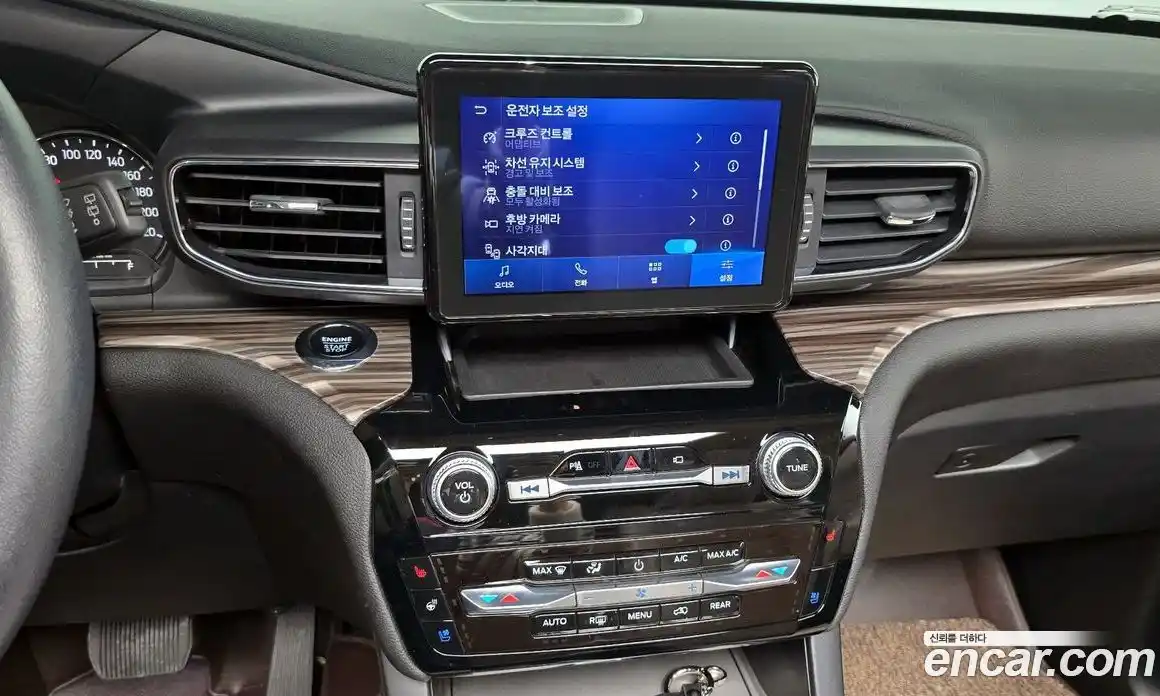 Ford Explorer 2023 2.3 Автомат в Москве № 233104, фото 9