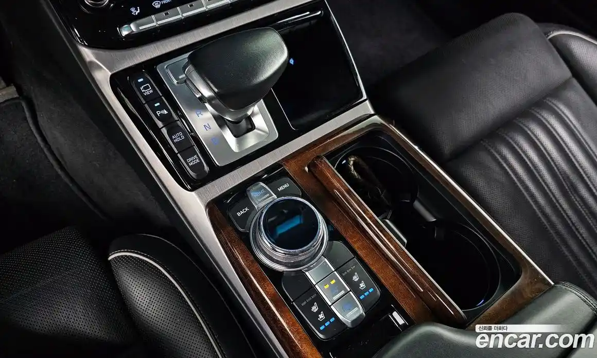 Genesis EQ900 2016 5.0 Автомат в Москве № 24300, фото 11