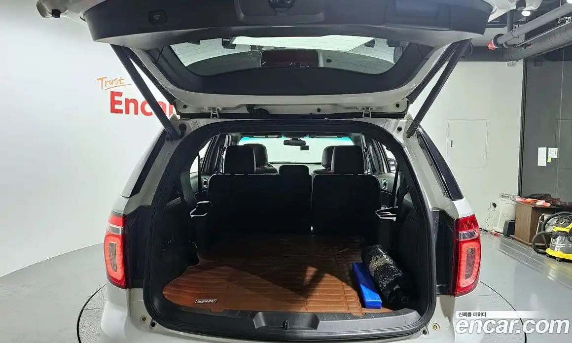 Ford Explorer 2015 3.5 Автомат в Москве № 250261, фото 8