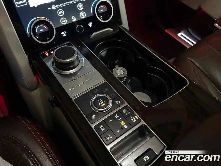 Land Rover Range-Rover 2016 5.0 Автомат в Москве № 252867, фото 14