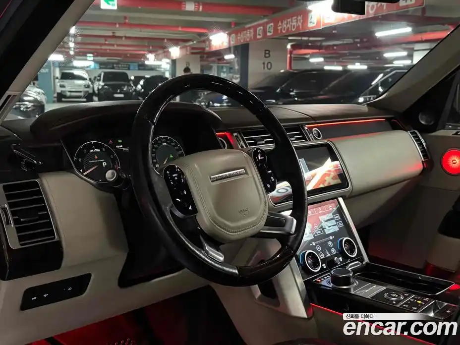 Land Rover Range-Rover 2016 5.0 Автомат в Москве № 252867, фото 19