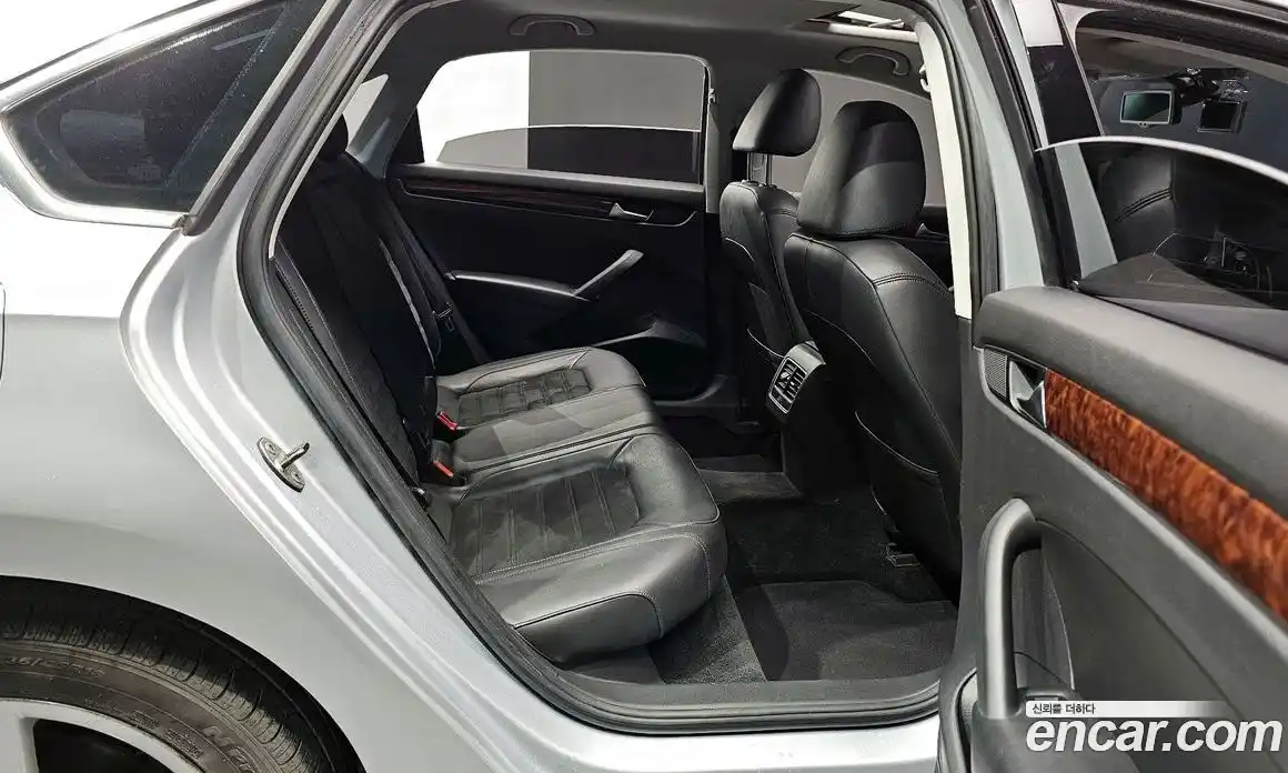 Volkswagen Passat 2013 2.5 Автомат в Москве № 254614, фото 20