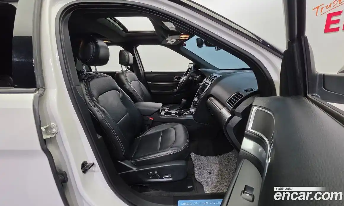 Ford Explorer 2017 2.3 Автомат в Москве № 255526, фото 19
