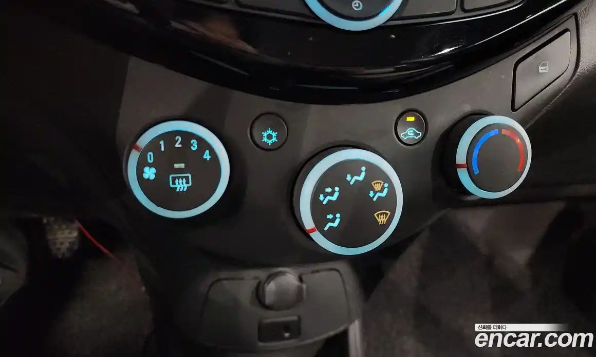 Chevrolet Spark 2014 1.0 Автомат в Москве № 25594, фото 4