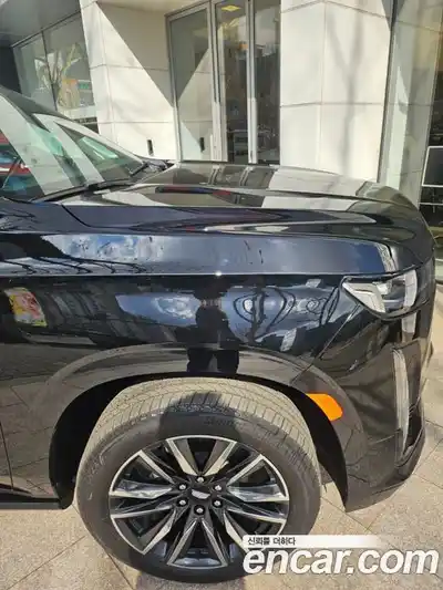 Cadillac Escalade 2024 6.2 Автомат в Москве № 256507, миниатюра 2