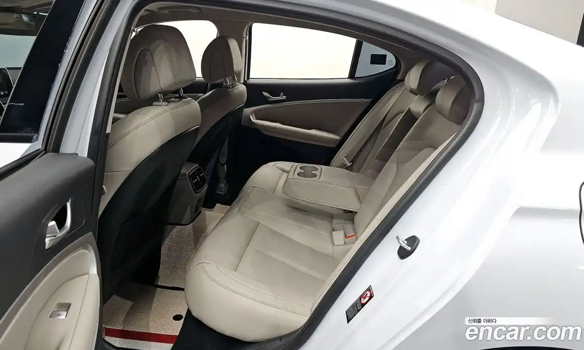 Genesis G70 2018 2.2 Автомат в Москве № 259576, фото 19