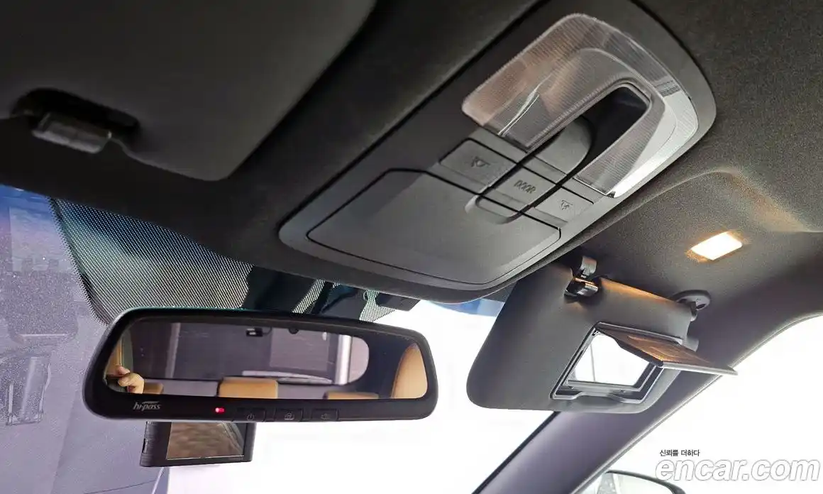 SsangYong TIBOLI 2018 1.6 Автомат в Москве № 260659, фото 10