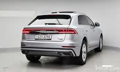 Audi Q8 2021 3.0 Автомат в Москве № 269519, миниатюра 2