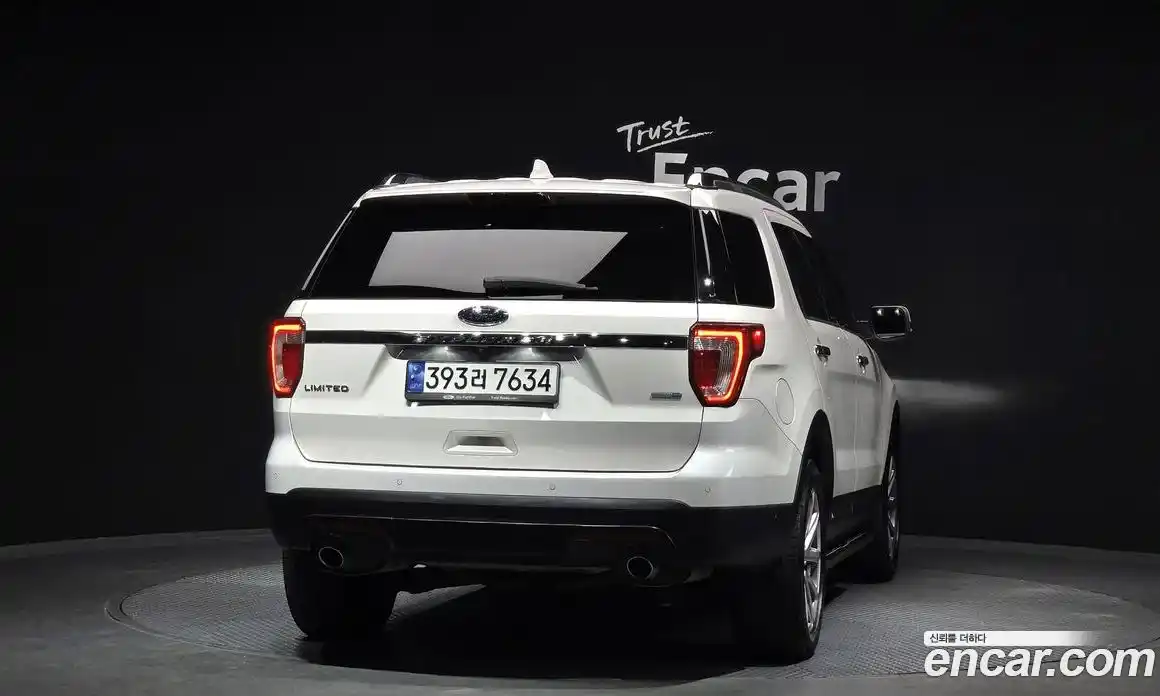 Ford Explorer 2017 2.3 Автомат в Москве № 273396, фото 16