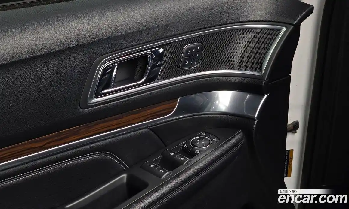 Ford Explorer 2017 2.3 Автомат в Москве № 273396, фото 18