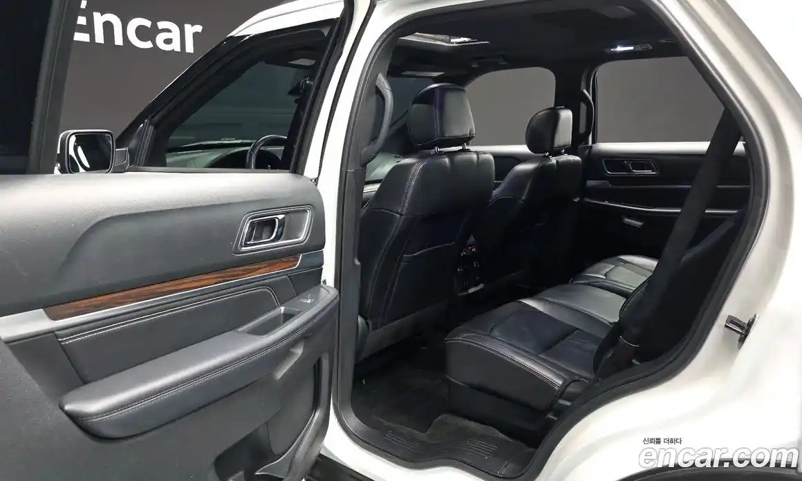 Ford Explorer 2017 2.3 Автомат в Москве № 273396, фото 20