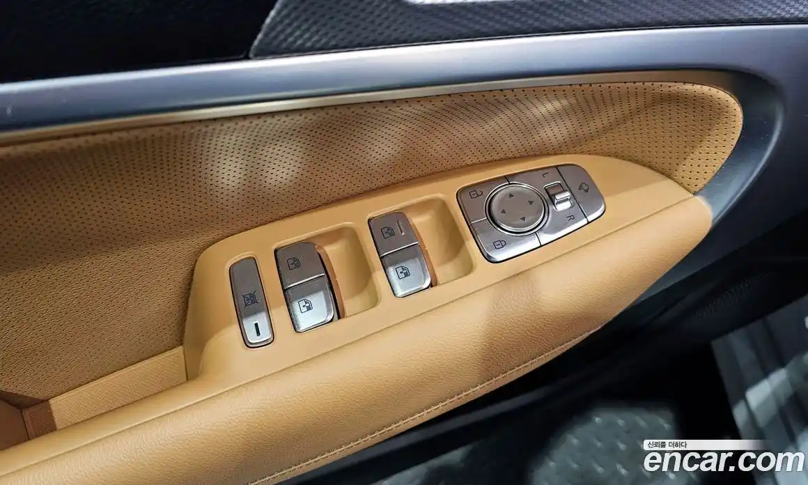 Genesis G70 2023 2.0 Автомат в Москве № 27555, фото 17