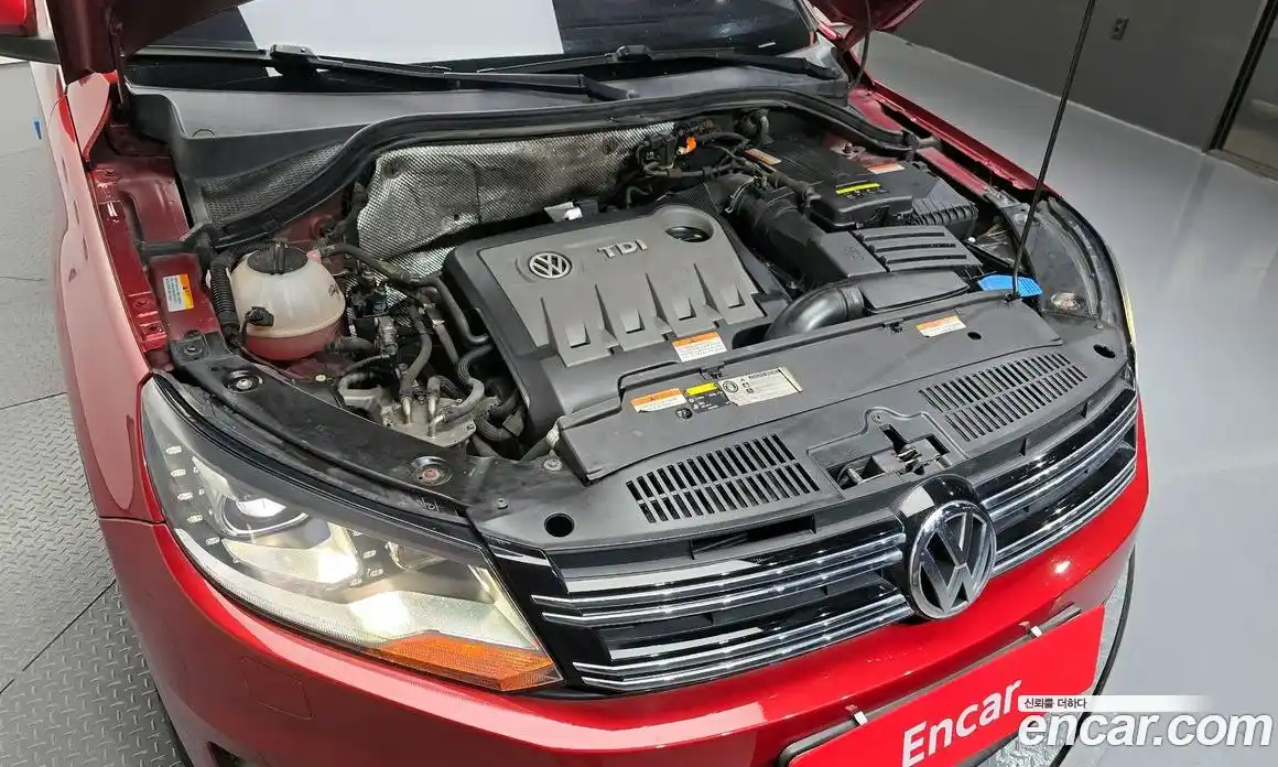 Volkswagen Tiguan 2015 2.0 Автомат в Москве № 277474, фото 20