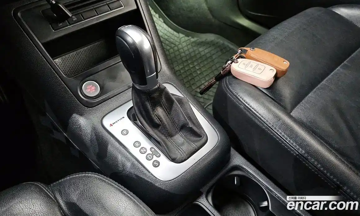 Volkswagen Tiguan 2015 2.0 Автомат в Москве № 277474, фото 5