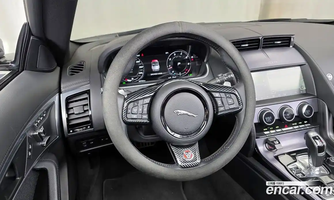 Jaguar F-Type 2021 2.0 Автомат в Москве № 288690, фото 1