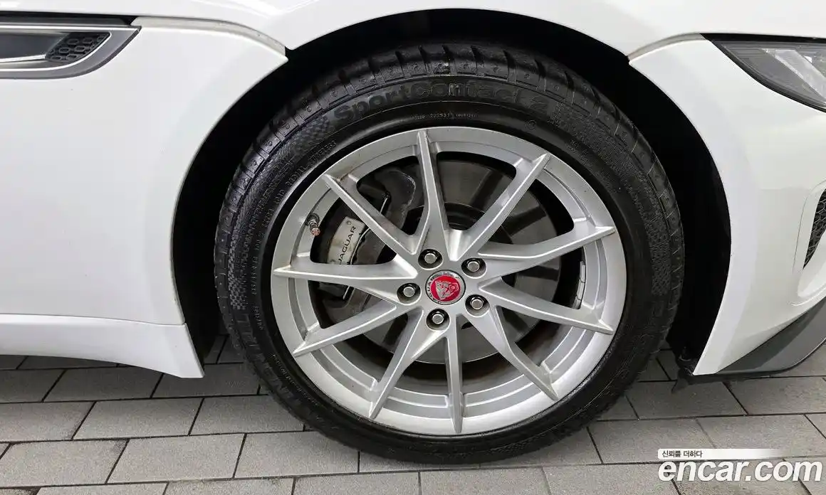 Jaguar F-Type 2021 2.0 Автомат в Москве № 288690, фото 13