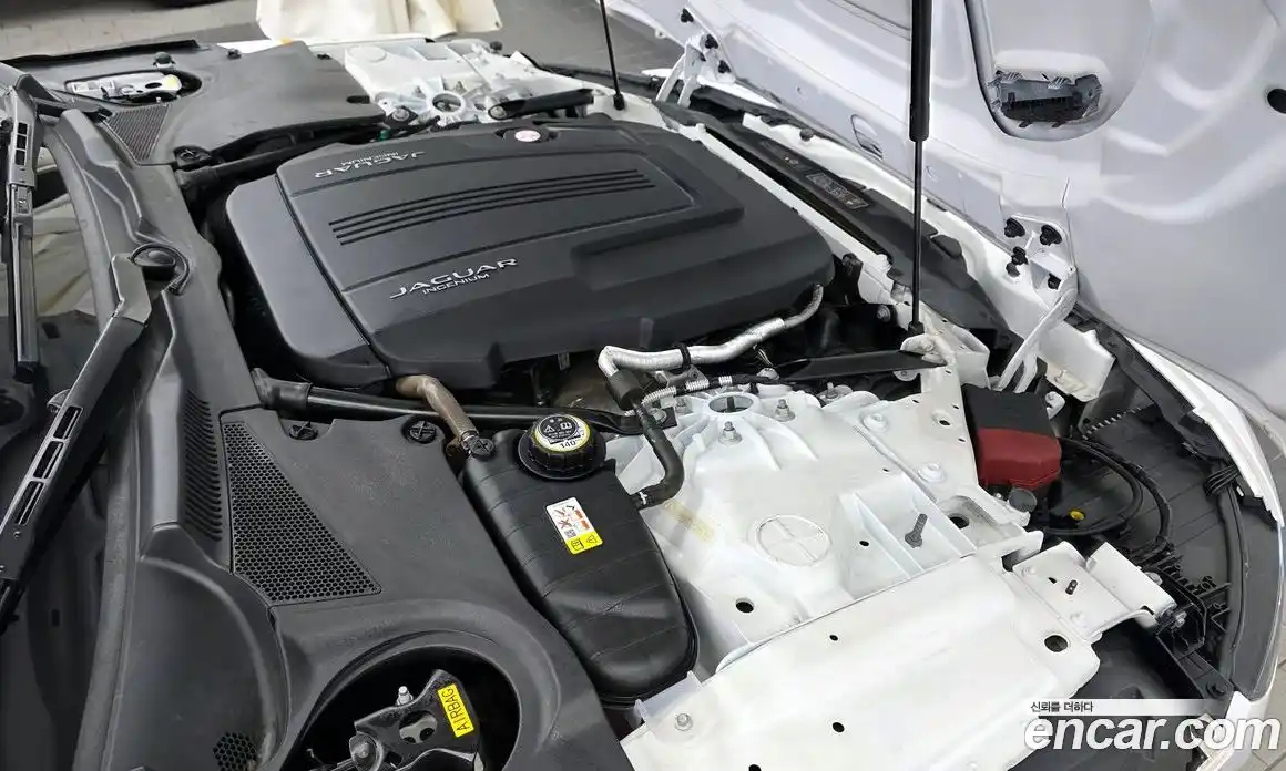 Jaguar F-Type 2021 2.0 Автомат в Москве № 288690, фото 14