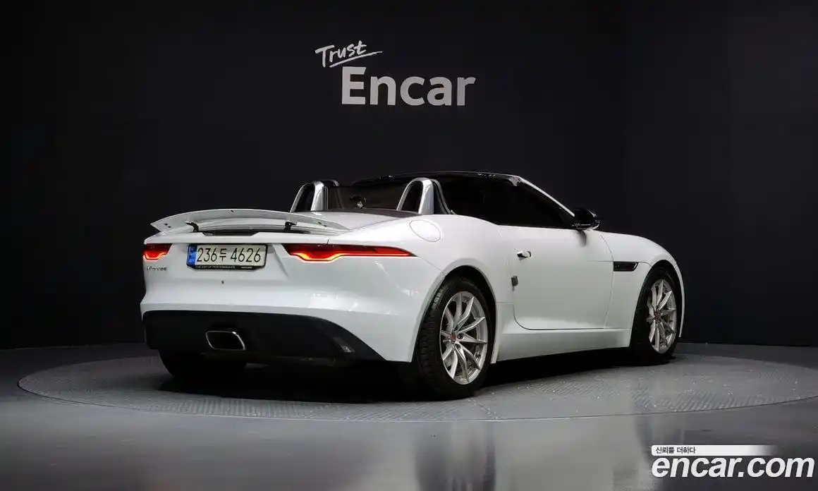 Jaguar F-Type 2021 2.0 Автомат в Москве № 288690, фото 8