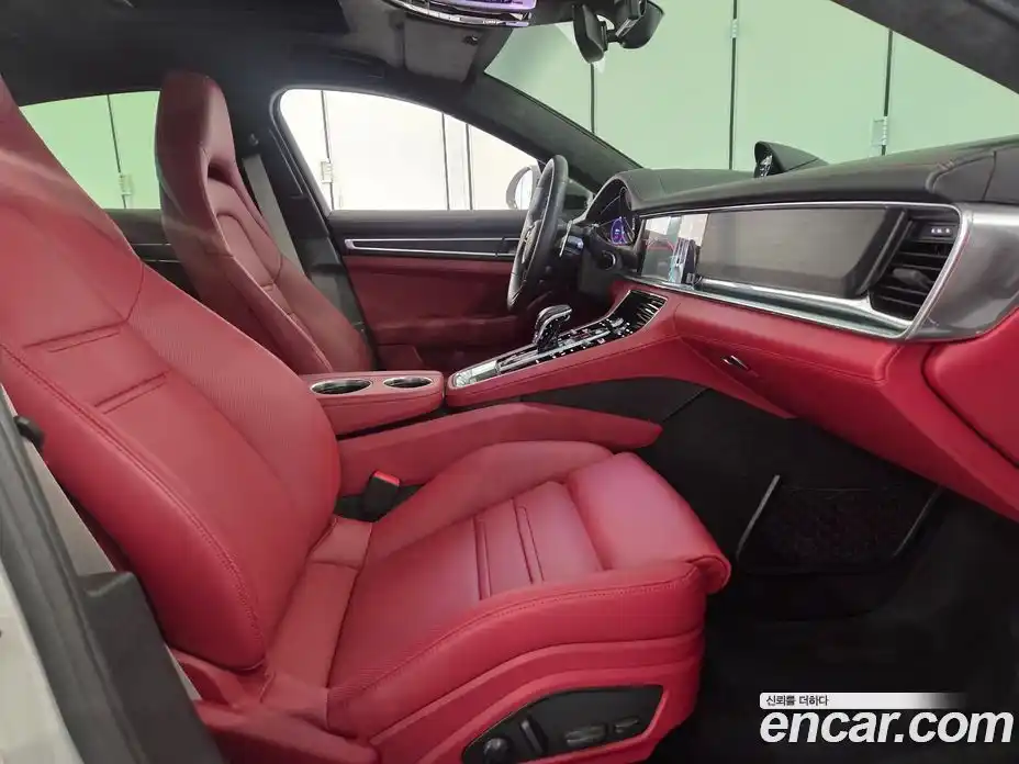 Porsche Panamera 2023 4.0 Автомат в Москве № 297174, фото 7