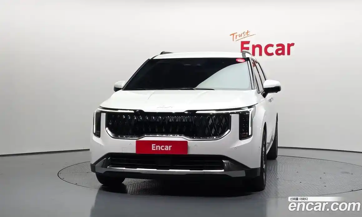 Kia Canival 2025 3.5 Автомат в Москве № 306733, фото 3