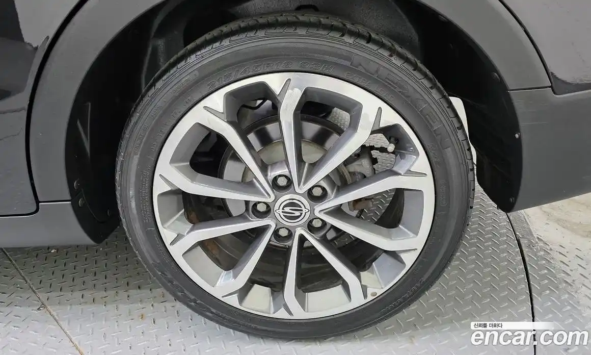 SsangYong TIBOLI 2018 1.6 Автомат в Москве № 31087, фото 13