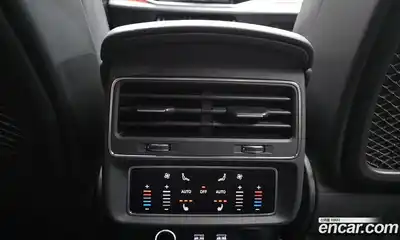 Audi Q8 2020 3.0 Автомат в Москве № 311952, миниатюра 5