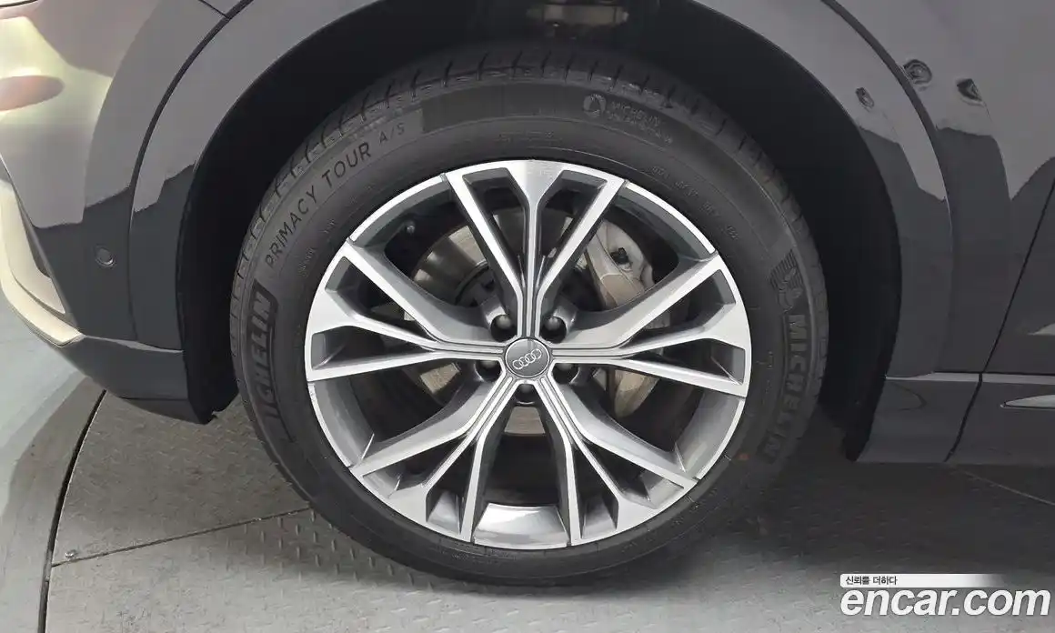 Audi Q8 2020 3.0 Автомат в Москве № 311952, фото 10