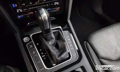 Volkswagen Arteon 2023 2.0 Автомат в Москве № 317784, миниатюра 9