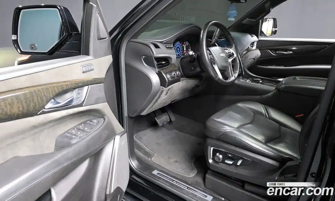 Cadillac Escalade 2019 6.2 Автомат в Москве № 320945, фото 10