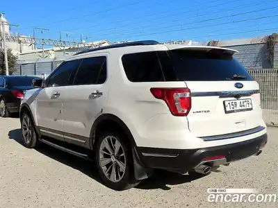 Ford Explorer 2018 2.3 Автомат в Москве № 335366, миниатюра 3