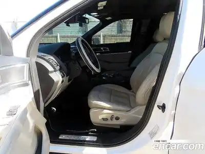 Ford Explorer 2018 2.3 Автомат в Москве № 335366, миниатюра 5