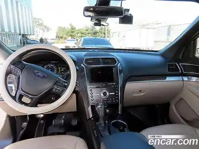 Ford Explorer 2018 2.3 Автомат в Москве № 335366, миниатюра 7