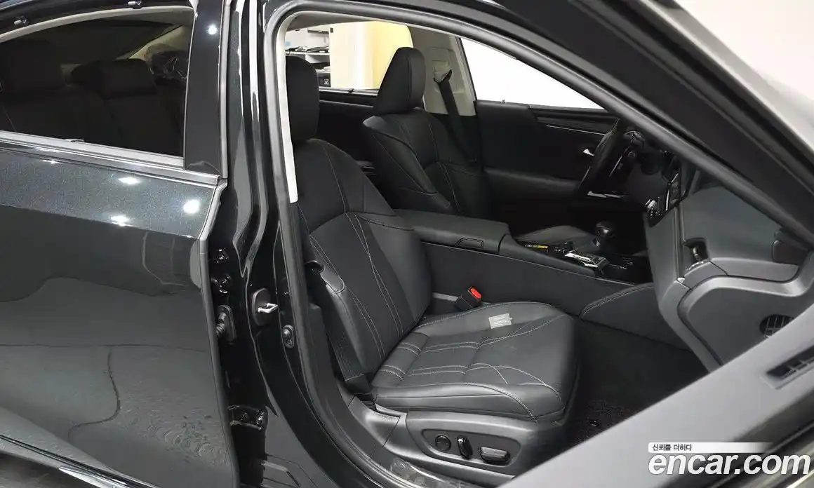 Lexus ES 2026 2.5 Автомат в Москве № 355819, фото 11