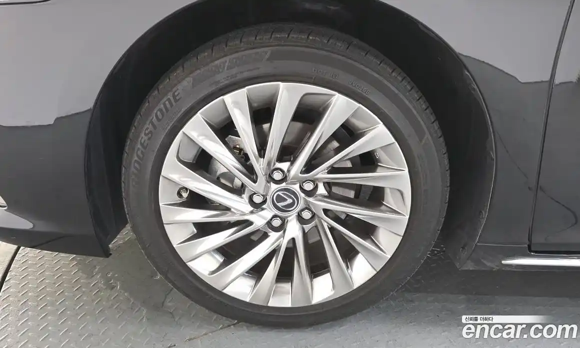 Lexus ES 2026 2.5 Автомат в Москве № 355819, фото 4