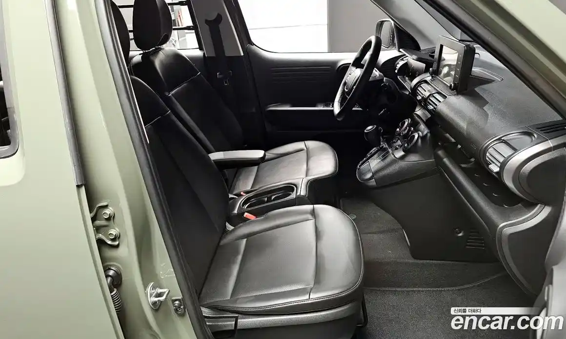 Hyundai Casper 2024 1.0 Автомат в Москве № 356396, фото 10