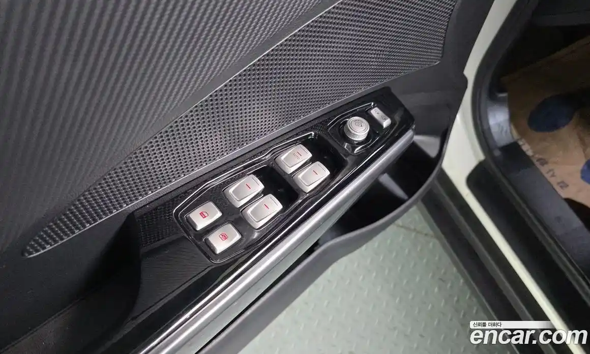 SsangYong TIBOLI 2018 1.6 Автомат в Москве № 366955, фото 17