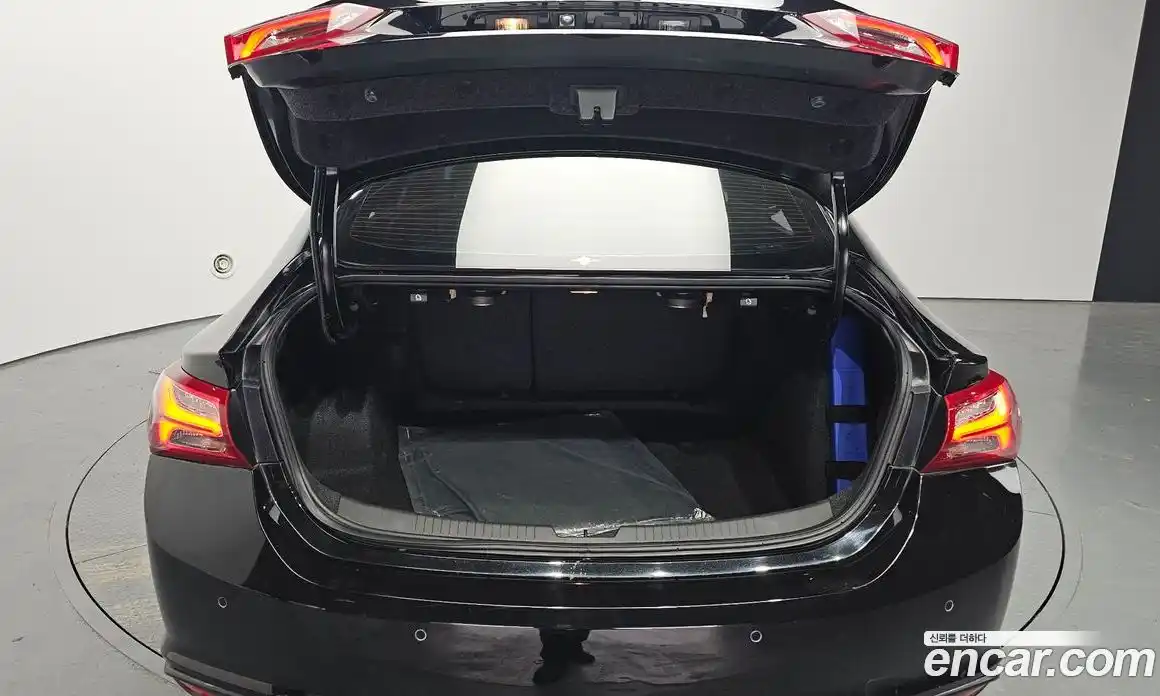 Chevrolet Malibu 2020 2.0 Автомат в Москве № 370570, фото 20