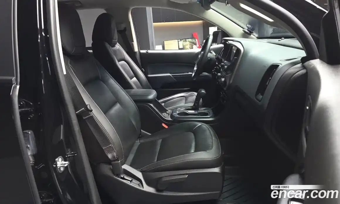 Chevrolet Colorado 2021 3.6 Автомат в Москве № 370710, фото 11