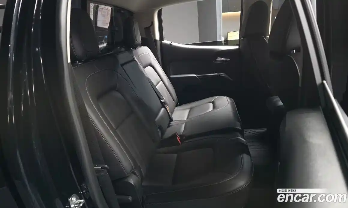 Chevrolet Colorado 2021 3.6 Автомат в Москве № 370710, фото 12