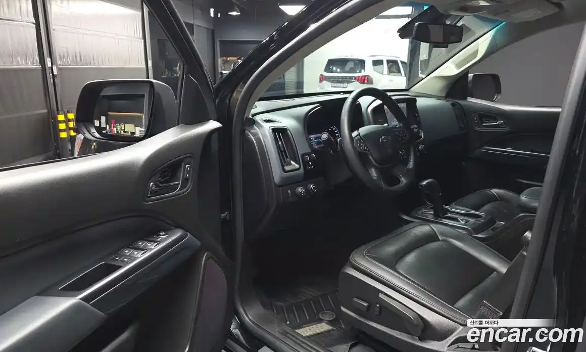 Chevrolet Colorado 2021 3.6 Автомат в Москве № 370710, фото 10