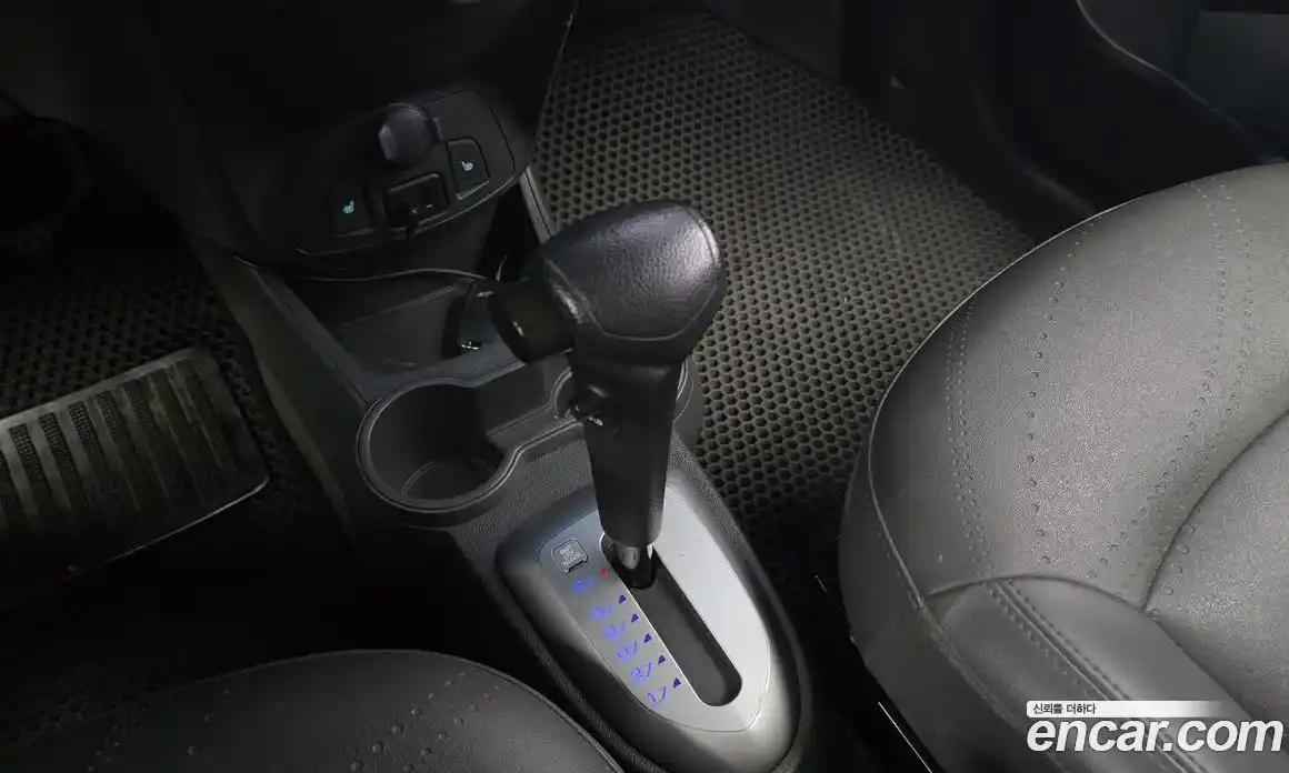 Chevrolet Spark 2014 1.0 Автомат в Москве № 38610, фото 16