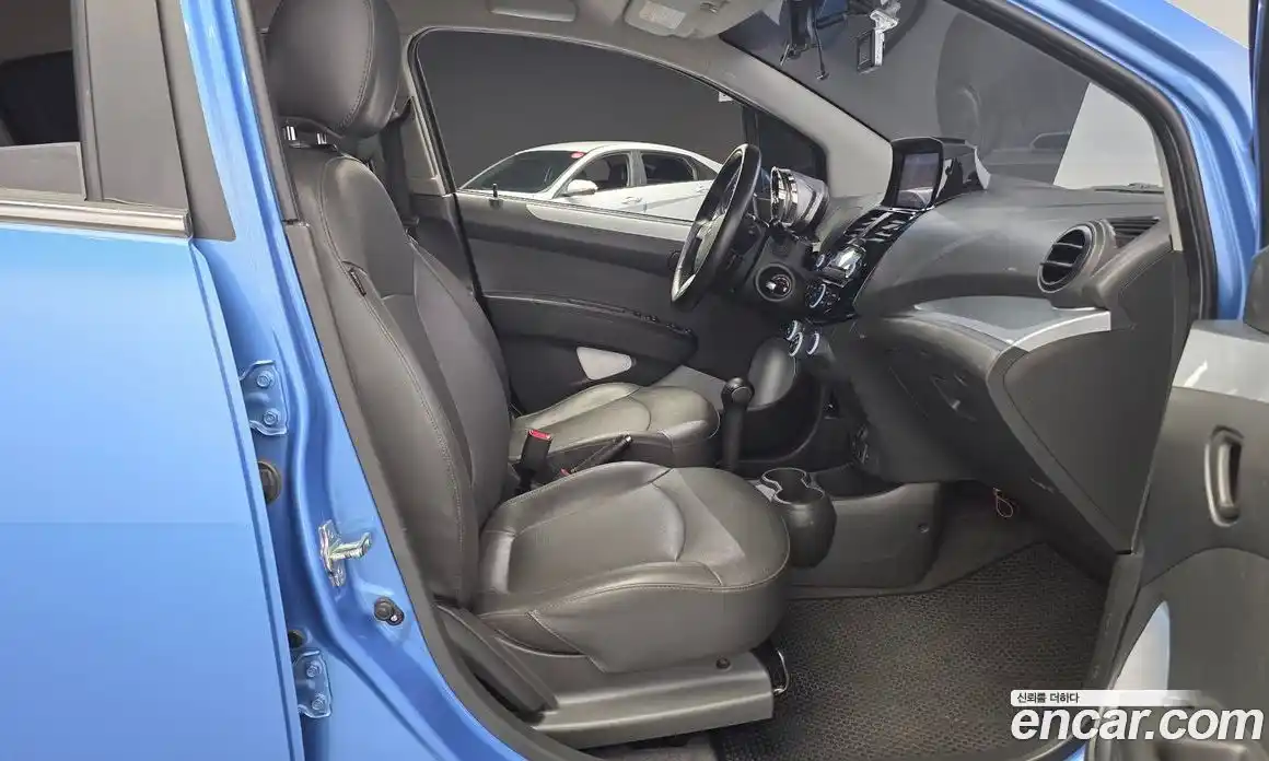 Chevrolet Spark 2014 1.0 Автомат в Москве № 38610, фото 7