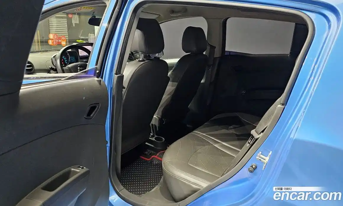 Chevrolet Spark 2014 1.0 Автомат в Москве № 39002, фото 11