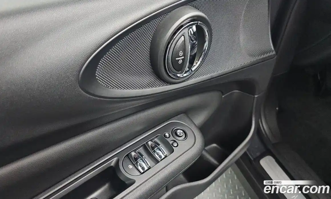 Mini Clubman 2020 2.0 Автомат в Москве № 392564, фото 17