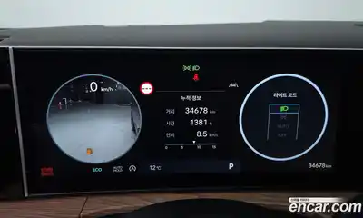 Hyundai Santa Fe 2024 2.5 Автомат в Москве № 399303, миниатюра 7