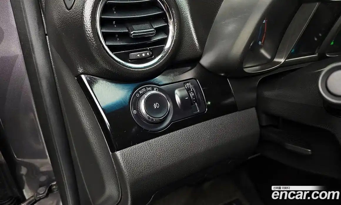 Chevrolet Orlando 2012 2.0 Автомат в Москве № 40565, фото 13