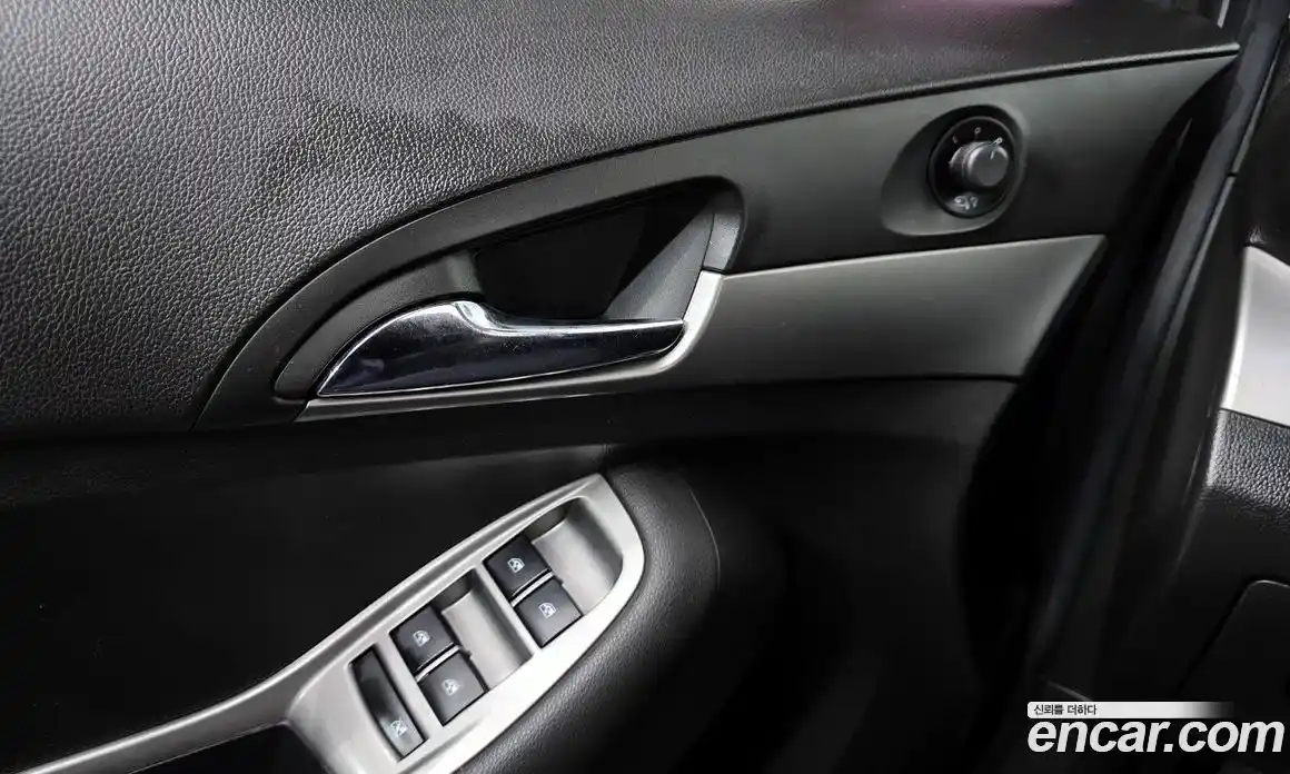 Chevrolet Orlando 2012 2.0 Автомат в Москве № 41462, фото 11